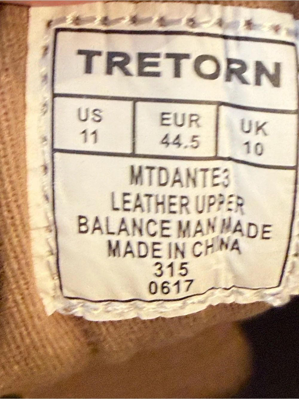 Tretorn White and Black Men’s Boots Box